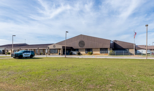 Bailey Middle School Lockdown Pensacola, Florida: Authorities respond to FL school; What happened to Jim C. Bailey Middle School teacher